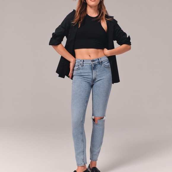 Abercrombie & Fitch High Rise Skinny Jean - Picture 1 of 5